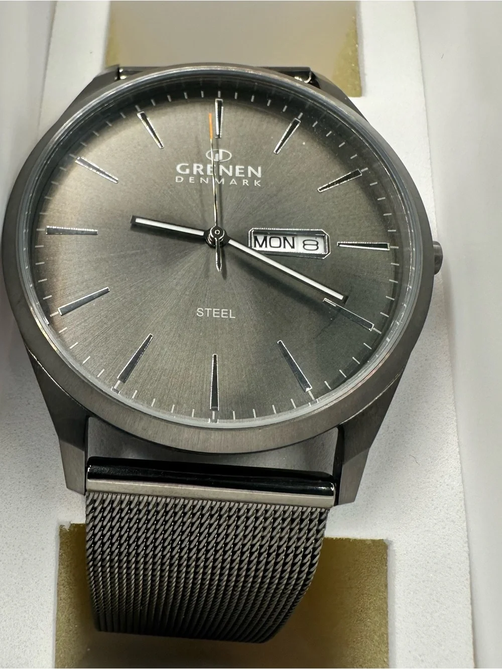 Grenen Denmark M-44XLUUC Steel Mesh Watch Gray Dial Day Date Quartz Box